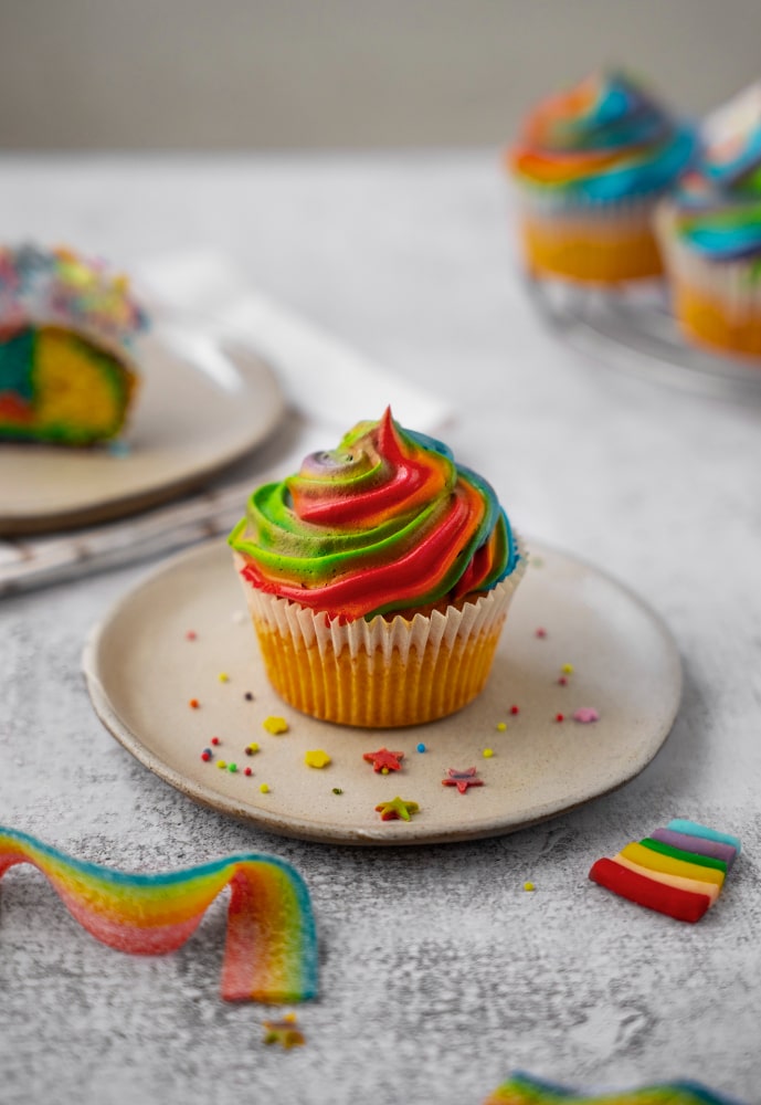 rainbow cookie cake